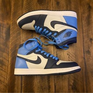 NWOT Nike Jordan 1 Retro High Obsidian UNC